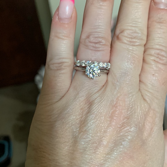 #118 Stunning 1.5 ct 6 prong Moissanite solitaire! - Picture 7 of 8